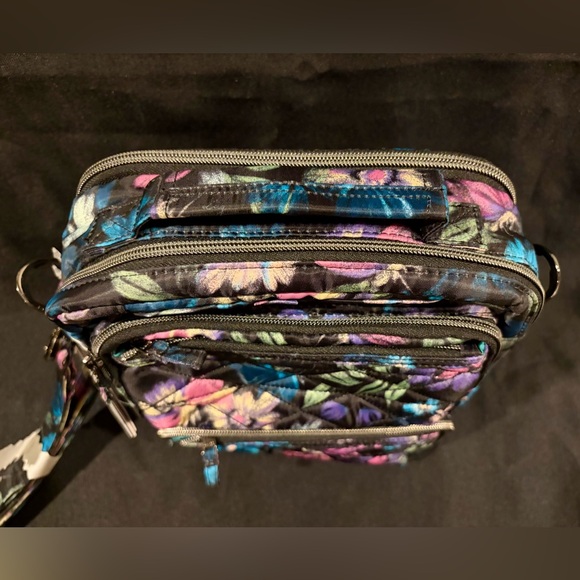 Lug Floral Compass Crossbody - Picture 3 of 14